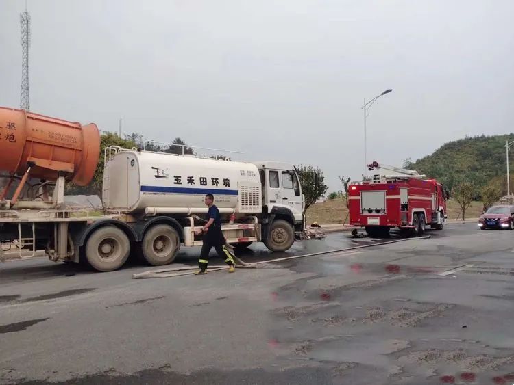 重庆山火牵动人心,玉禾田员工参与山火扑救 重庆山火牵动人心,玉禾田员工参与山火扑救