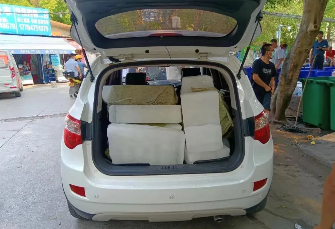 重庆山火牵动人心,玉禾田员工参与山火扑救 重庆山火牵动人心,玉禾田员工参与山火扑救