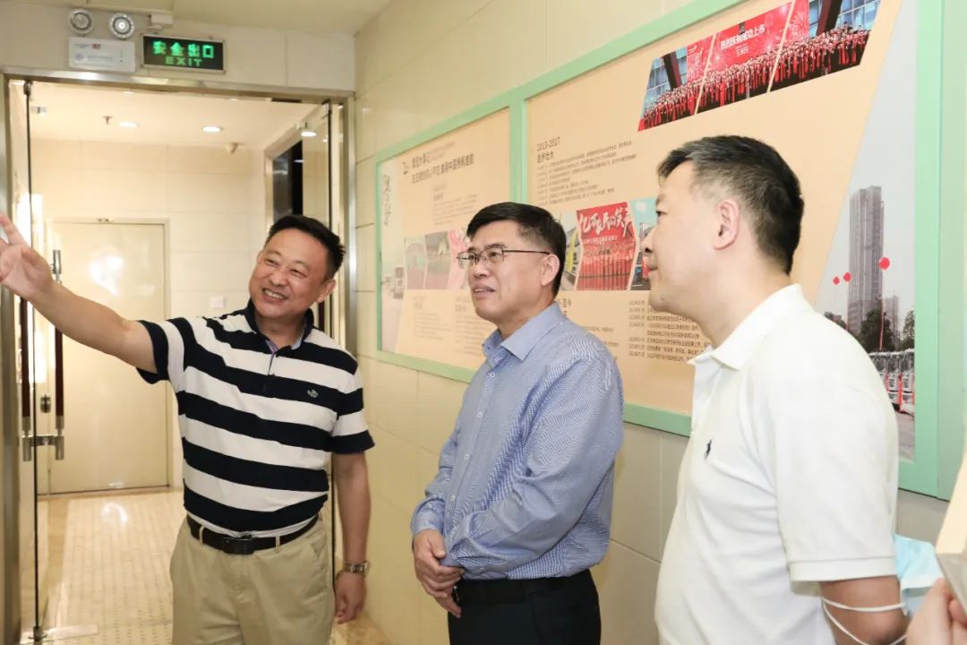 九江市经开区党工委书记柯尊玉一行莅临玉禾田参观考察