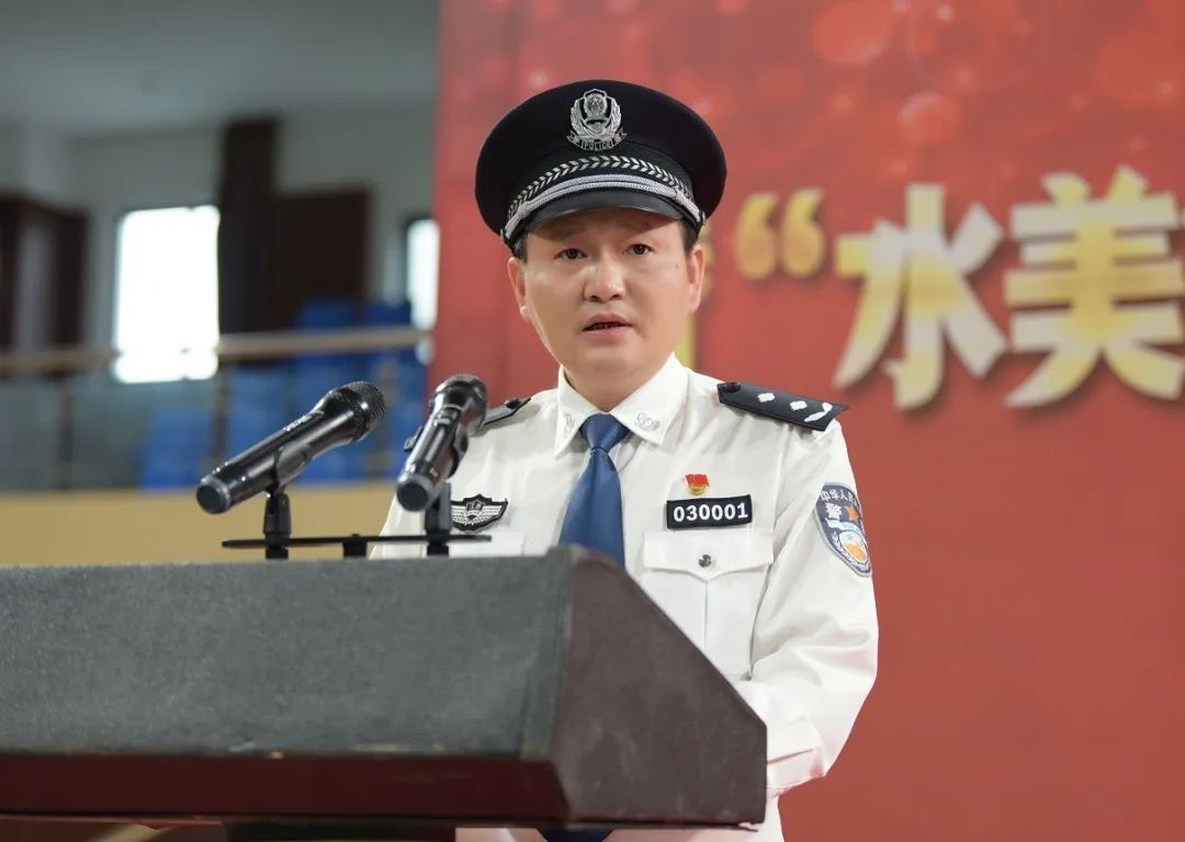 玉禾田获授景德镇瓷都“红马甲”义警分队荣誉称号