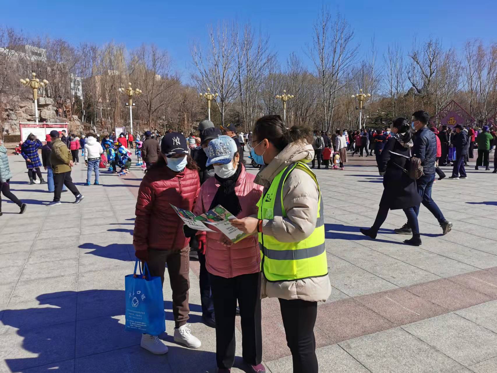 【天津红桥】学雷锋纪念日开展垃圾分类宣传引导活动