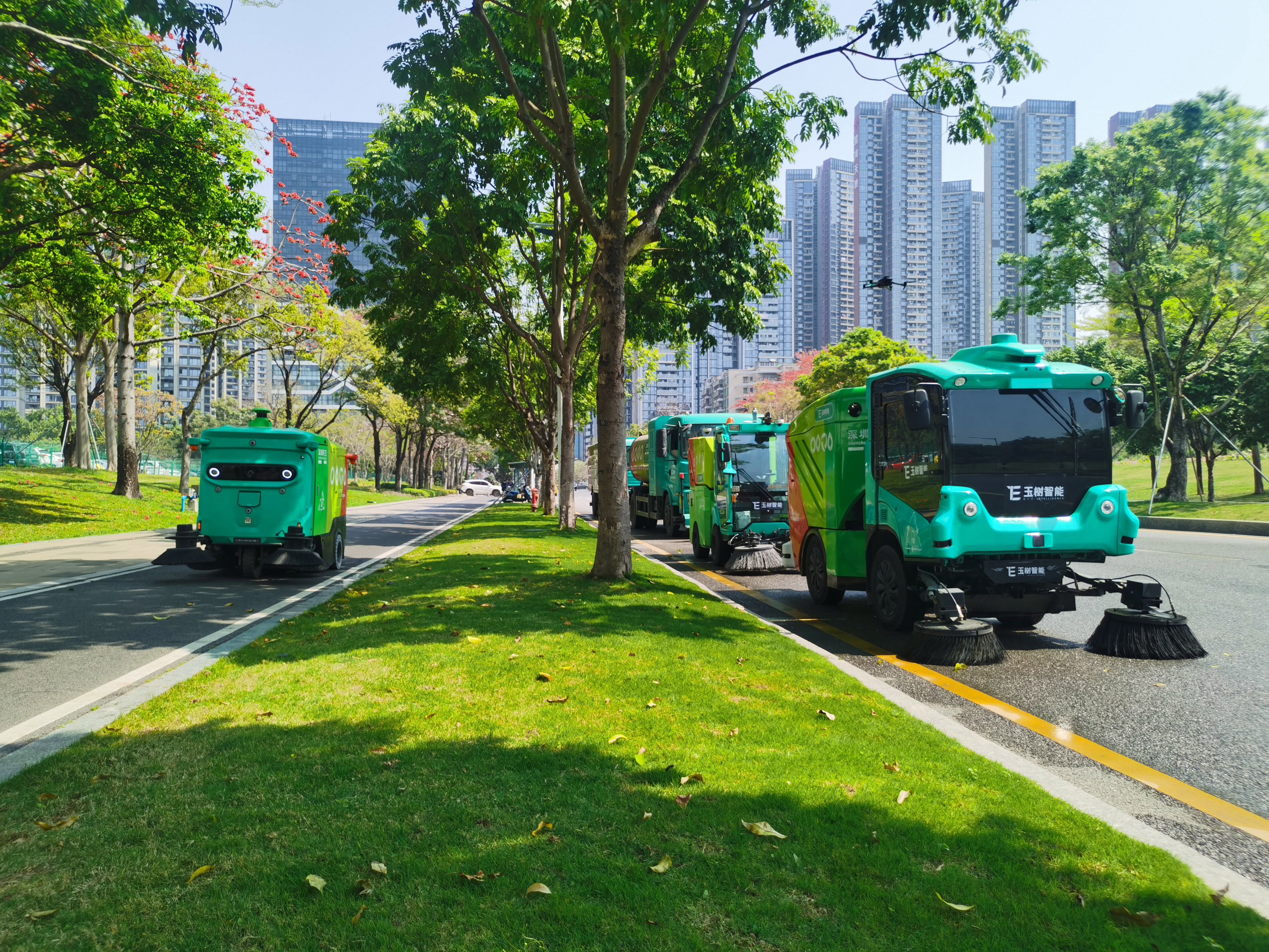 玉树智能首个全场景立体化无人环卫项目正式发布