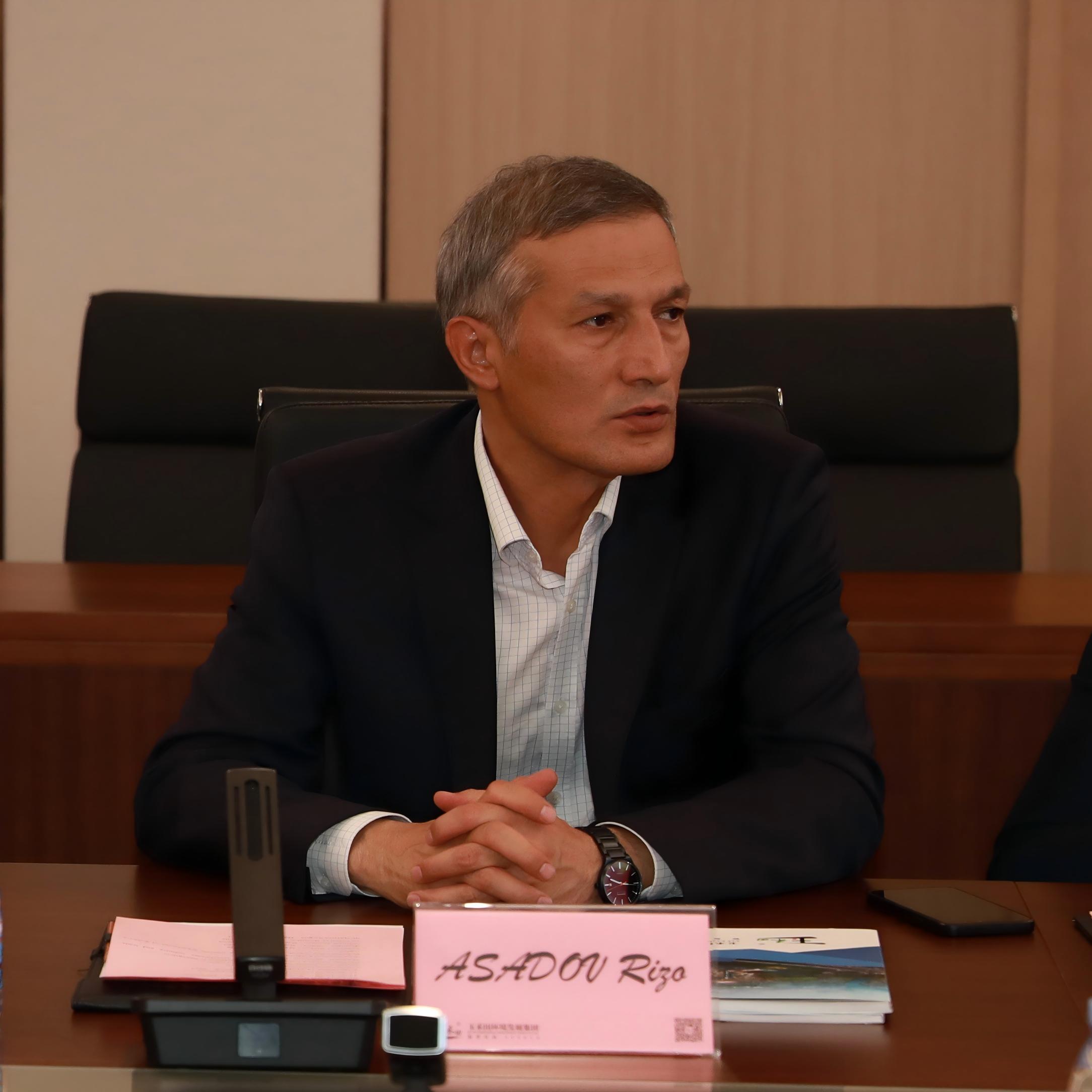 乌兹别克斯坦布哈拉州政府代表团到访玉禾田集团 共拓智慧城市服务合作新空间