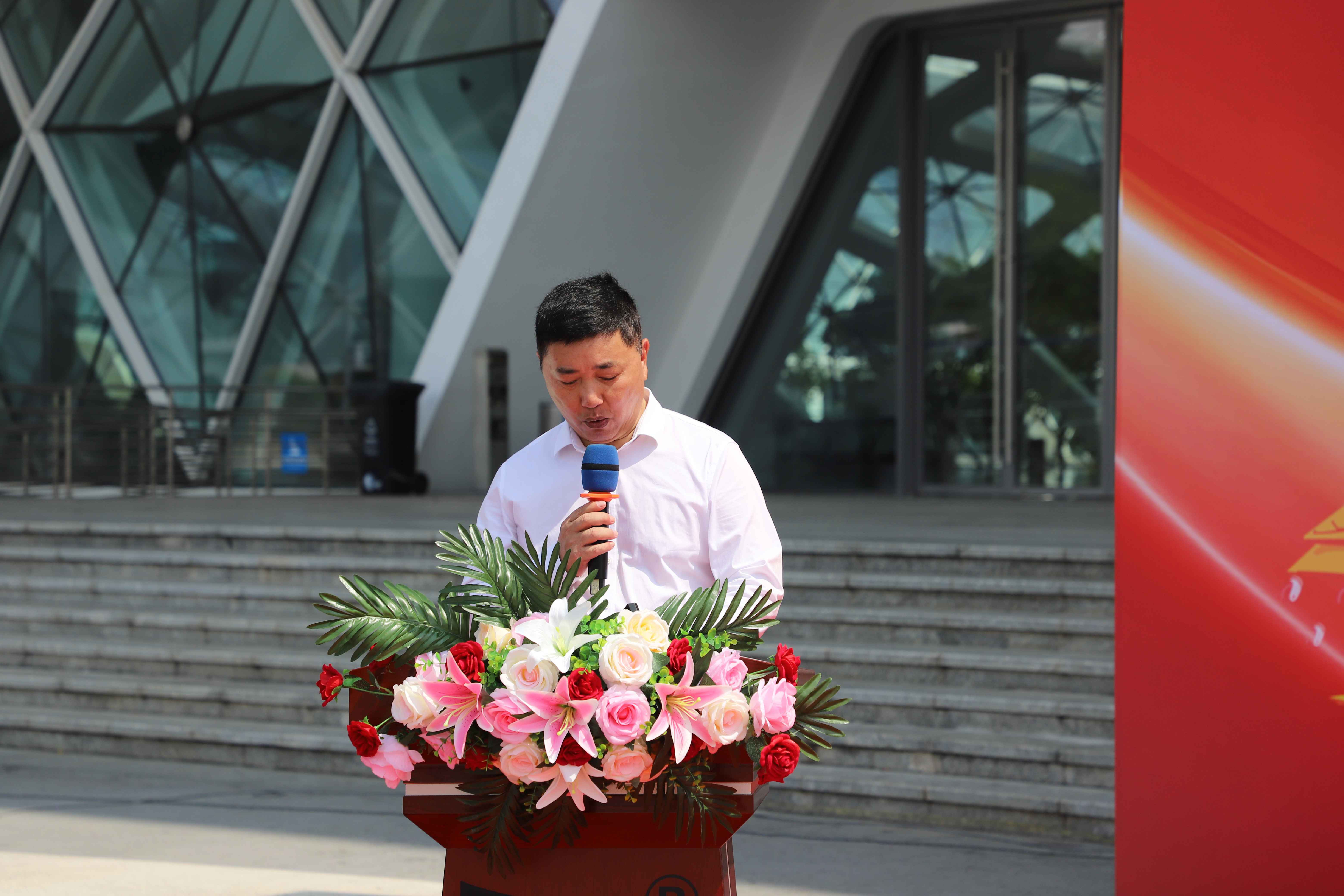 海口玉禾田630辆环卫作业车交接仪式