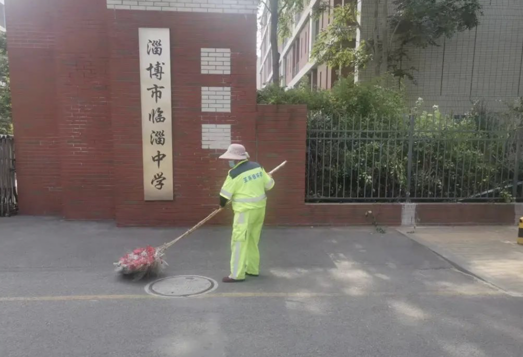 环卫保障高考 助力学子金榜题名