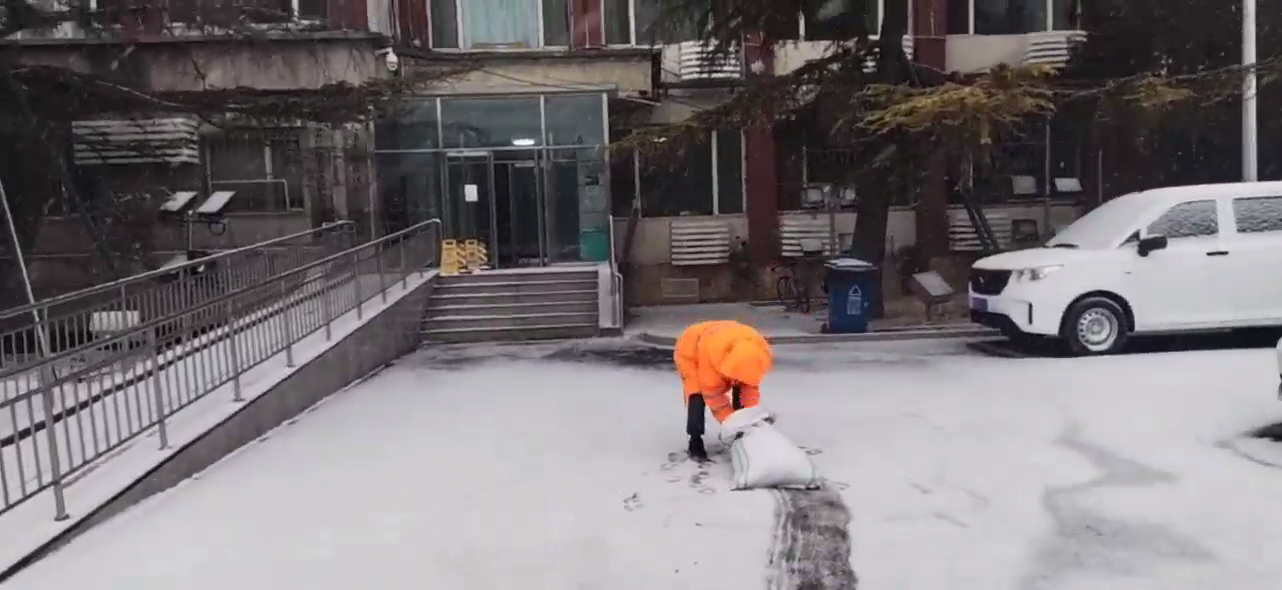 【天津红桥】迎暴雪玉禾田“虎力”全开,连夜奋战奏响“畅通序曲” 【天津红桥】迎暴雪玉禾田“虎力”全开,连夜奋战奏响“畅通序曲”